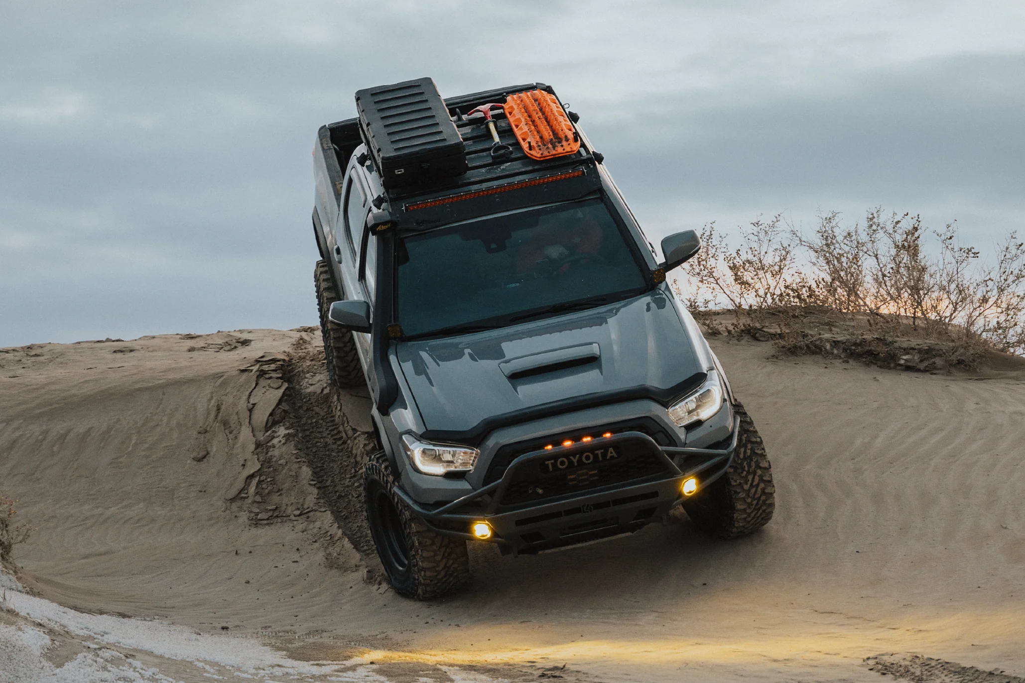Roam Adventure Co 83L Rugged Mounts - Image 7