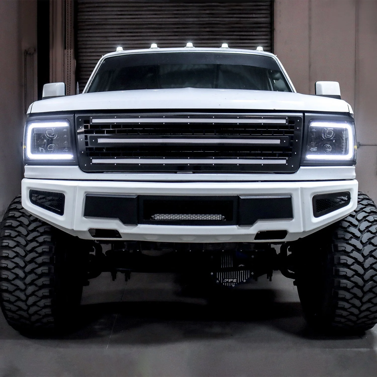 AlphaRex LUXX-Series LED Projector Chrome Headlights for Ford F-Series (1992-1996) & Bronco (1992-1996) - Image 5
