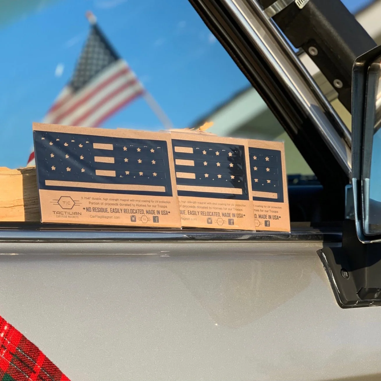 Tactilian American Flag Vehicle Magnets (Black) - Image 9