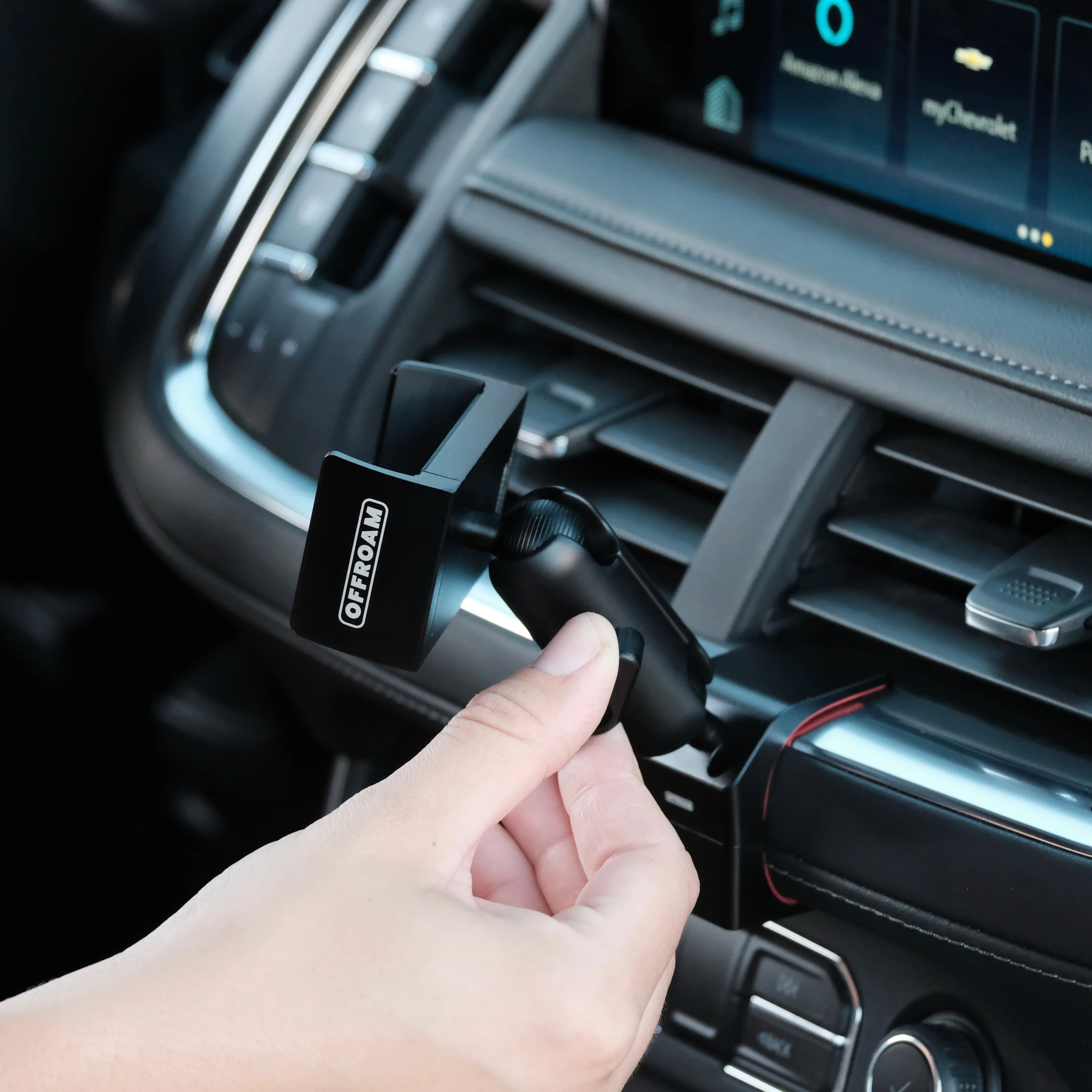 Offroam Phone Mount for Chevrolet Suburban, Tahoe, GMC Yukon & Yukon XL (2021-2024) - Image 2