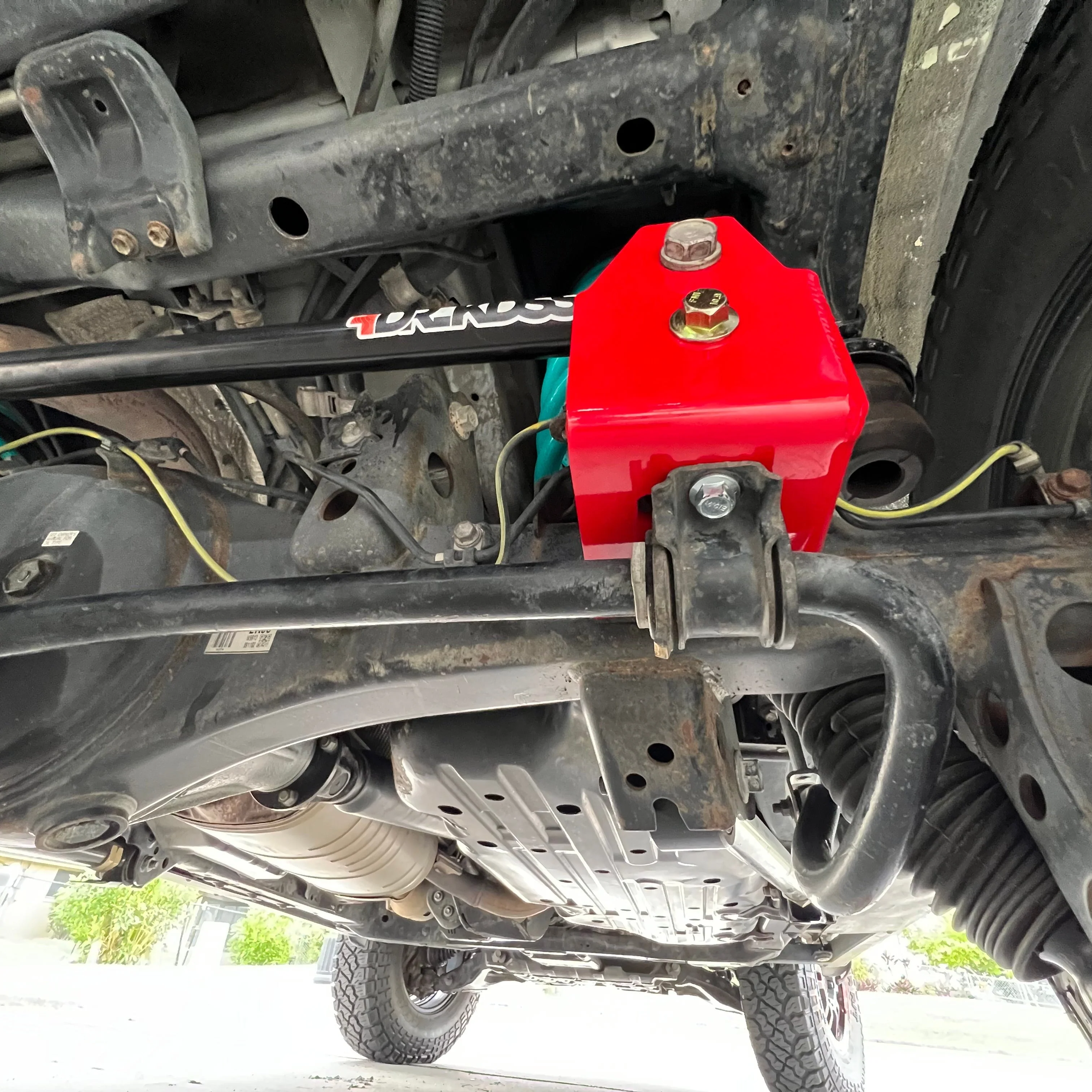 Dr KDSS B.O.T.C.K. Bolt-On Track Bar Correction Kit for Land Cruiser 200 Series (2008–2021) & Lexus LX570 (2008–2021) - Image 4