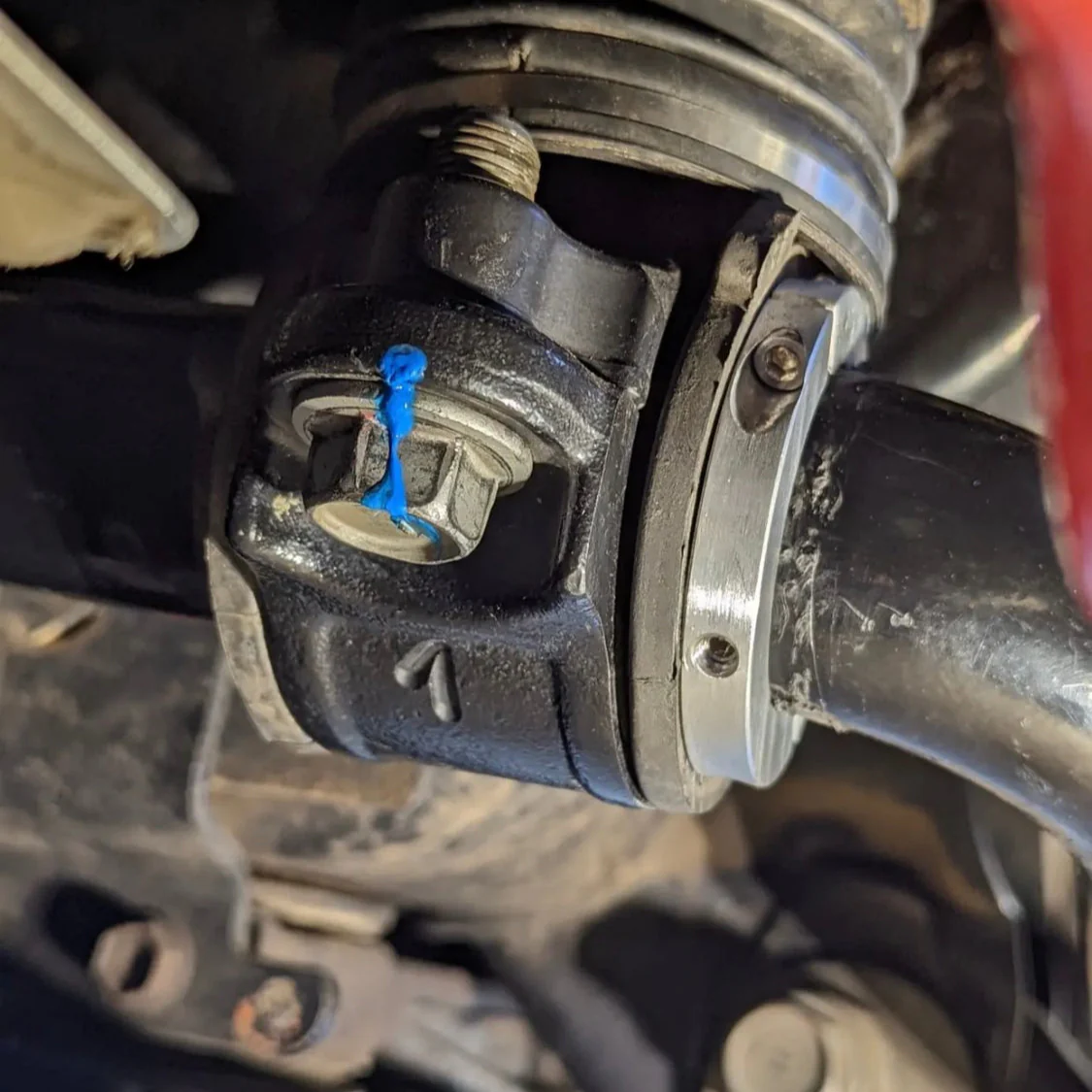 Dr KDSS Rear Sway Bar Billet Clamps for 4Runner (2010–2024) & Lexus GX460 - Image 2