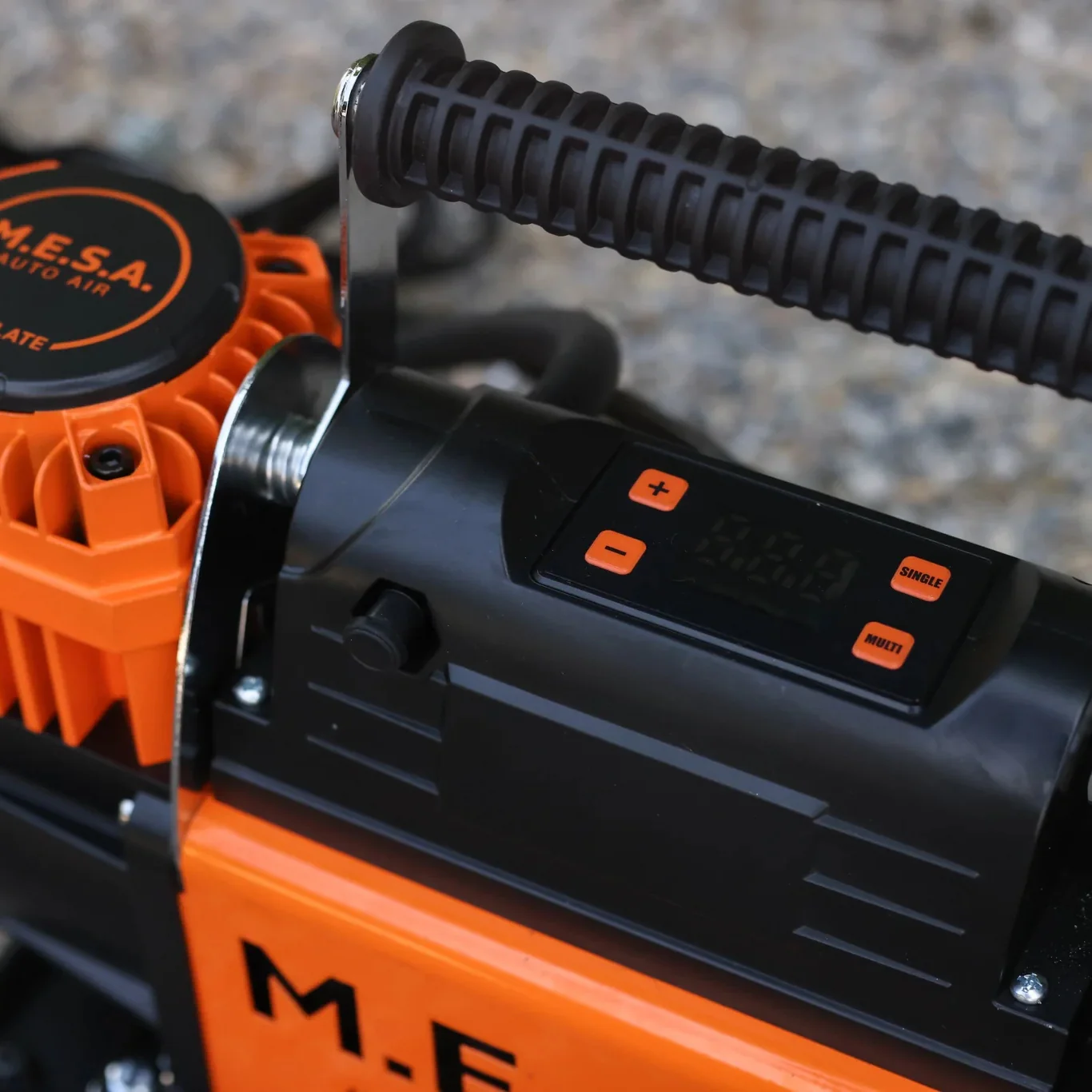 EZ Flate M.E.S.A. Auto Air Portable Air Compressor - Image 9