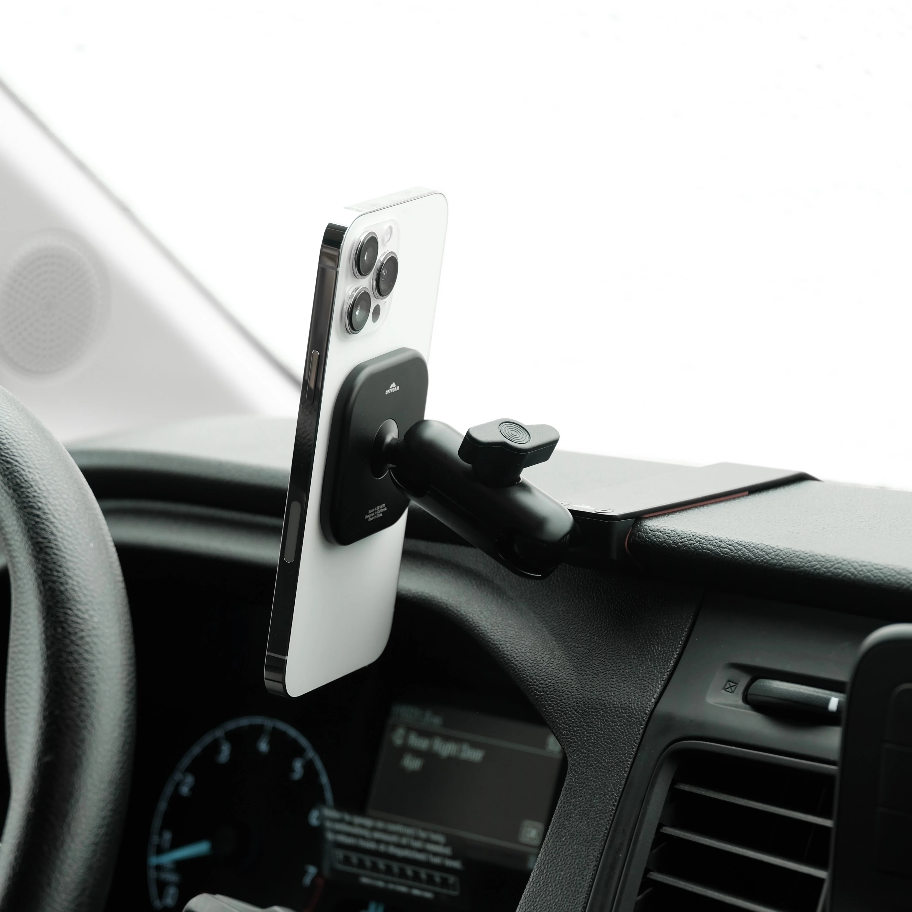 Offroam MagSafe-compatible Phone Mount for Ford Transit (2020-2025)