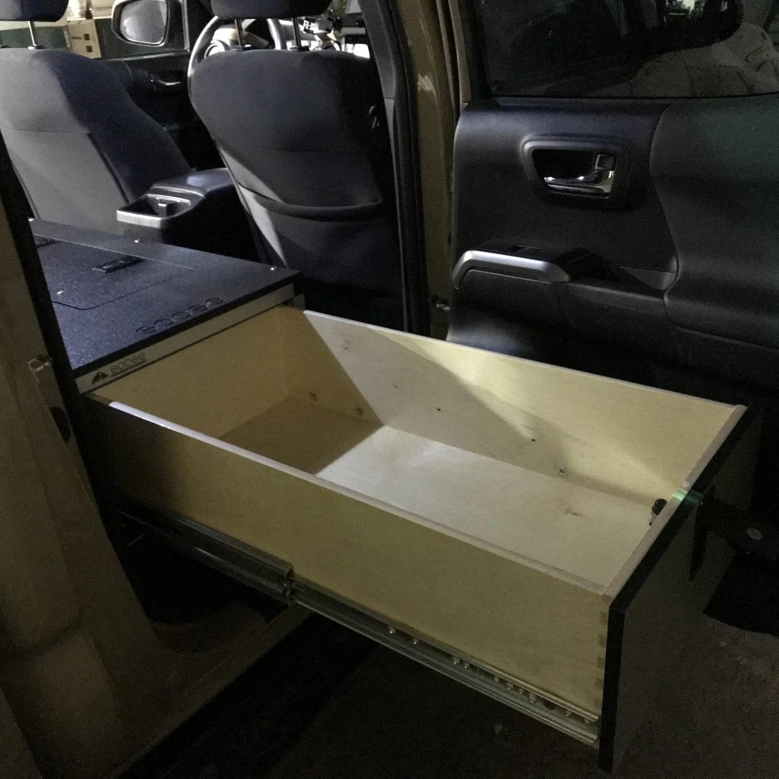 Goose Gear Second Row Single Drawer Module 60% Passenger Side for Tacoma Double Cab (2005-2023) - Image 7