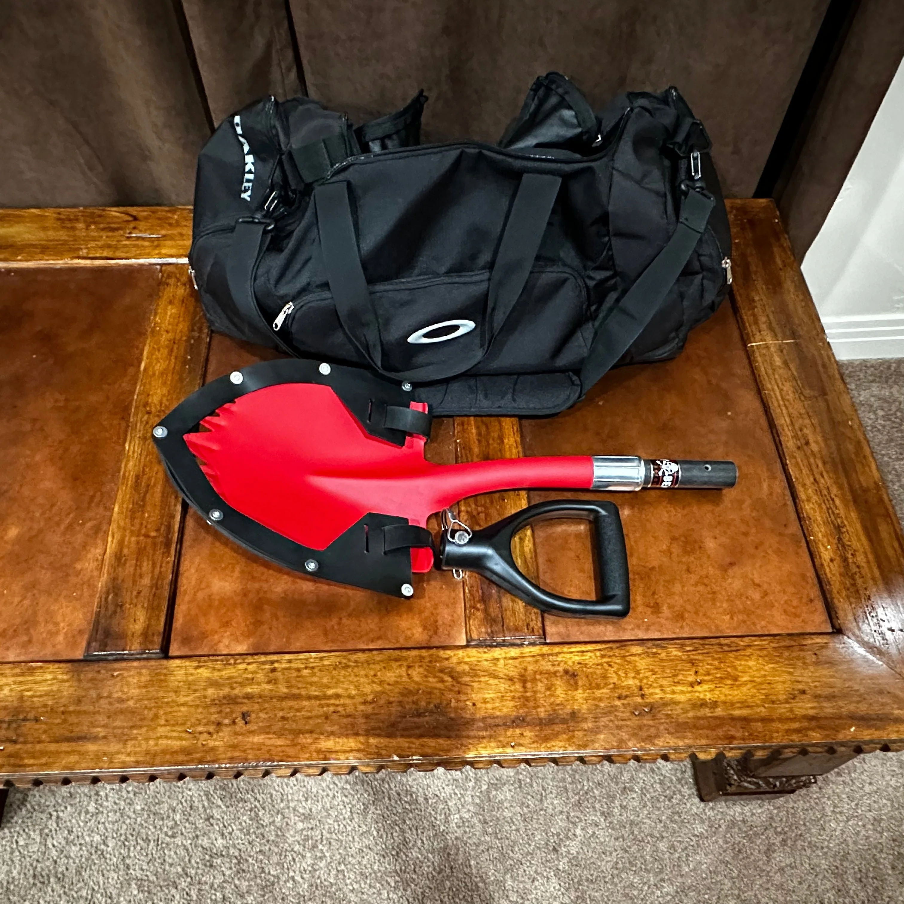 Krazy Beaver Mini Shovel with Black Guard (Textured Red Head / Black Handle) - Image 4