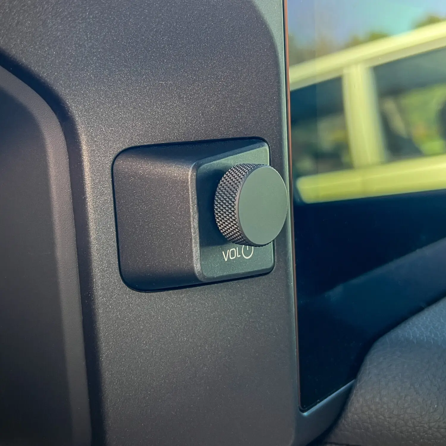 Mace MFG Knobbies - Plain Volume Knob for Land Cruiser 250 (2024-2026) - Image 2