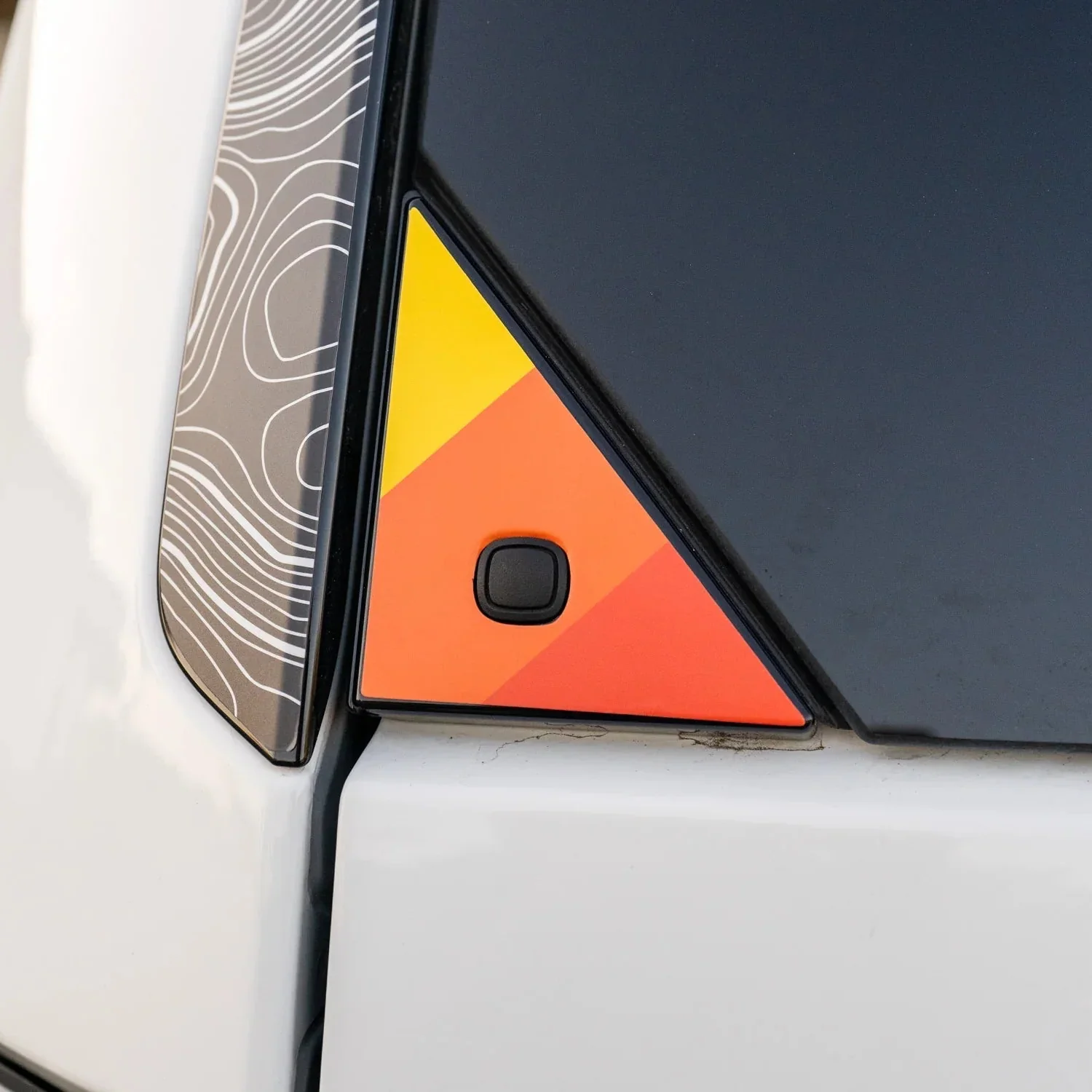 StickerFab Heritage Rear Glass Button Trim Overlay for Toyota Land Cruiser 250 (2024-2026) & GX550 (2024-2026)