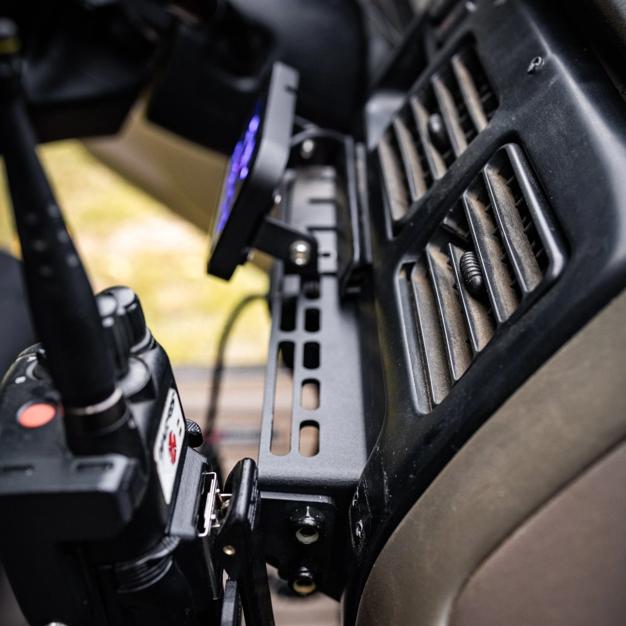 TEQ Offroad Phone Mount & Modular Accessory Mount for 4Runner (1996-2002) - Image 6