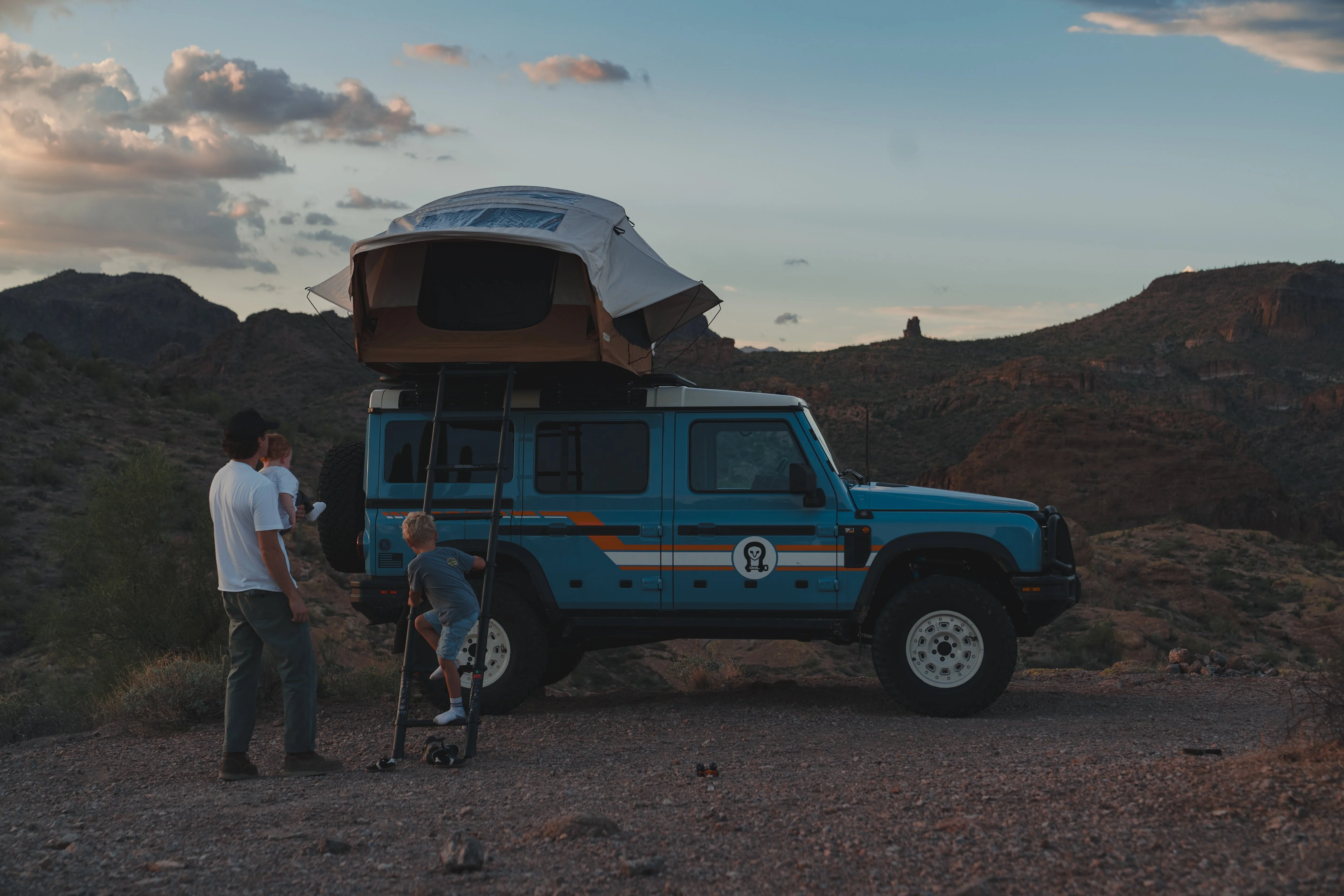 Roam Adventure Co Vagabond 2.0 Rooftop Tent - Image 15
