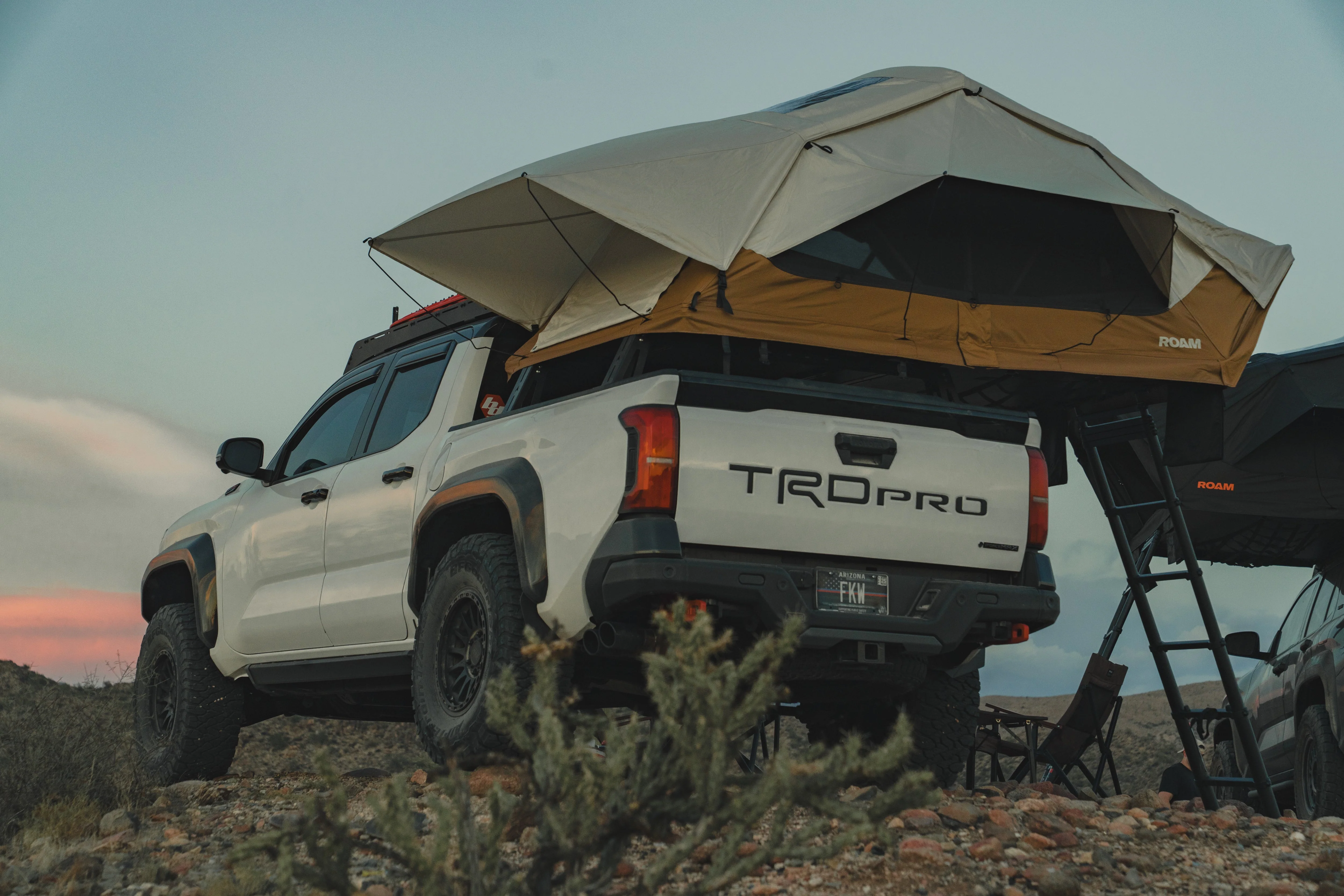 Roam Adventure Co Vagabond 2.0 Rooftop Tent - Image 20